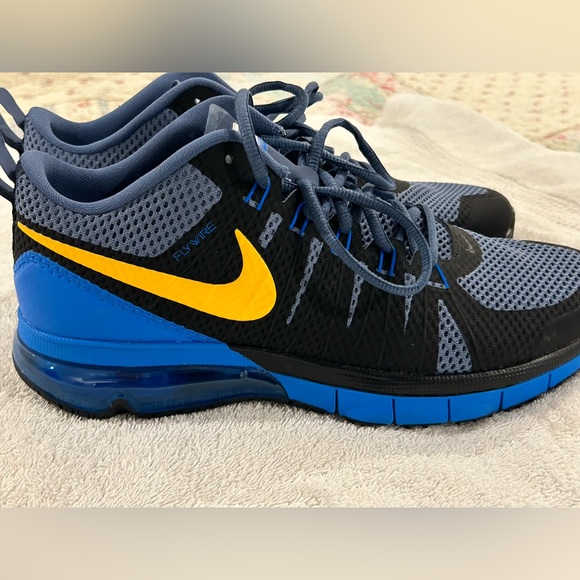 Nike. Air max Flywire men’s size 10 new, non smoke non pet home . NEW - Picture 10 of 11